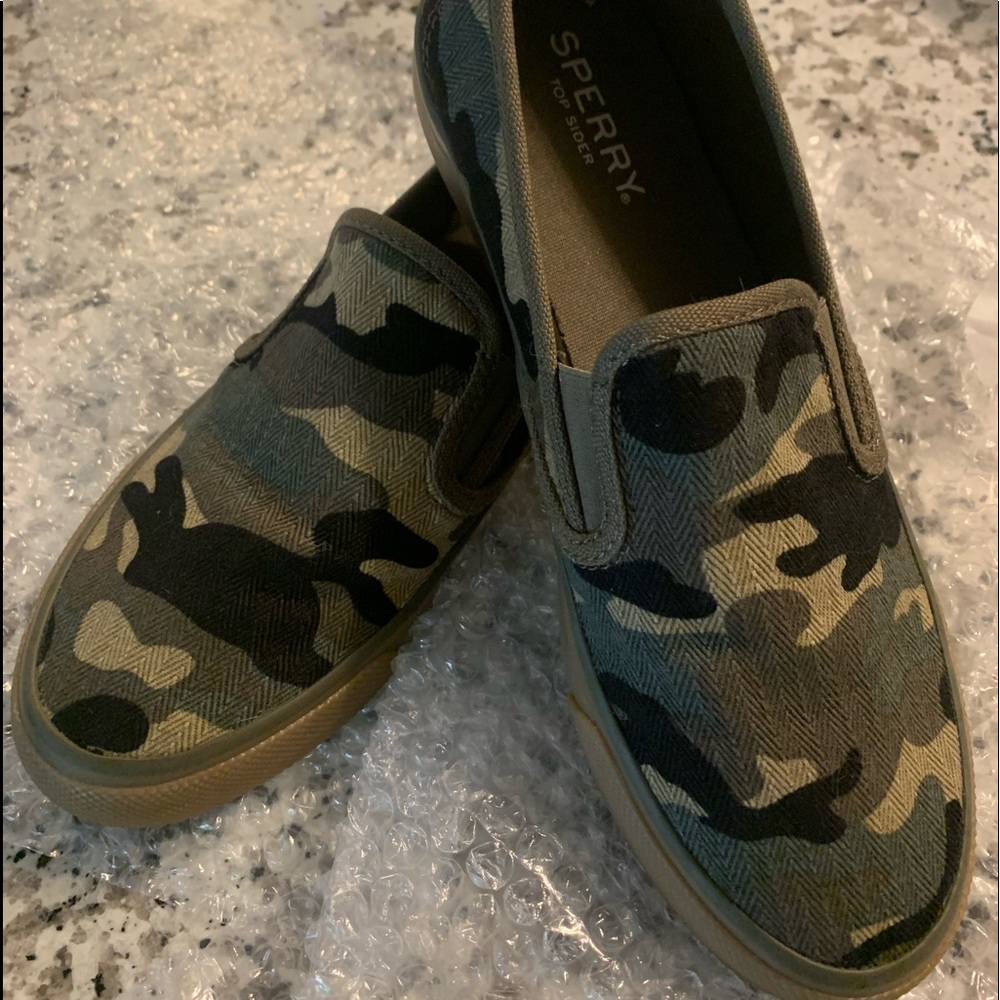 Sperry Camo Topsider Slip on